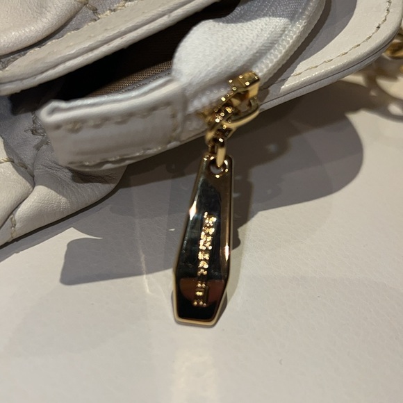 Berge Italy genuine all leather gold tone shoulder purse white zipper handbag - Picture 6 of 8